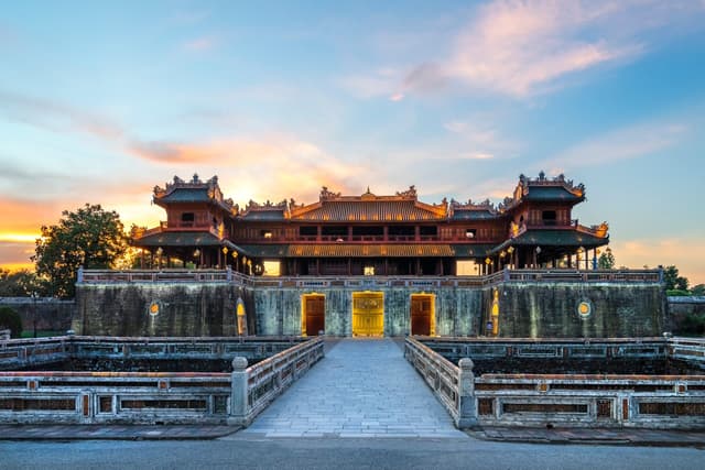 History travel experiences